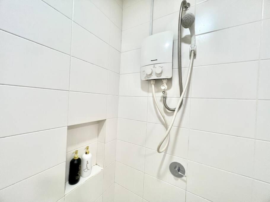 T3 1-10 Pax Trefoil 2Room Setia Alam Cozy Home Wifi Tv Exterior foto